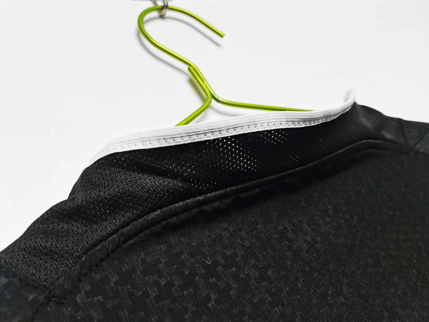 03-04 season Manchester United away Retrò - Fan version