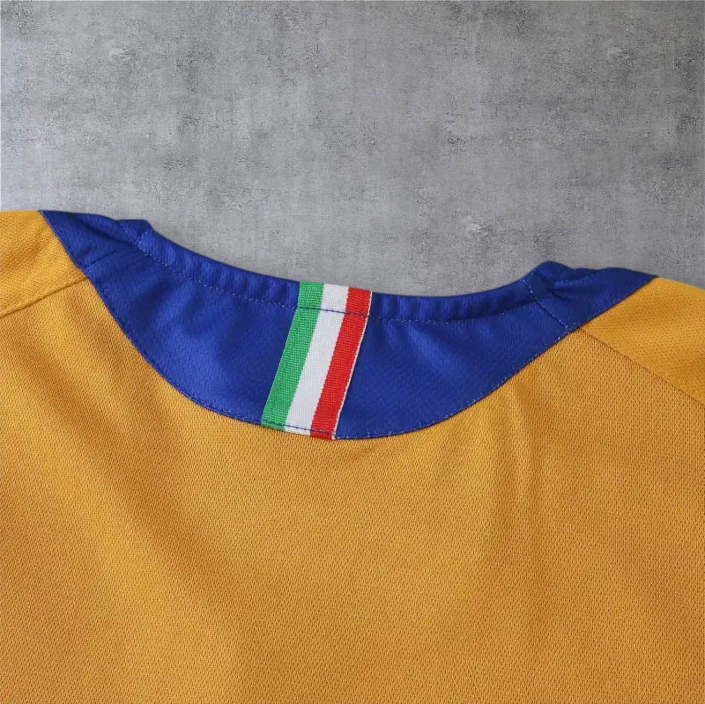 05-06 season Juventus F.C. away retro Fan version