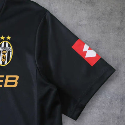 01-02 season Juventus F.C. away retro - Fan version