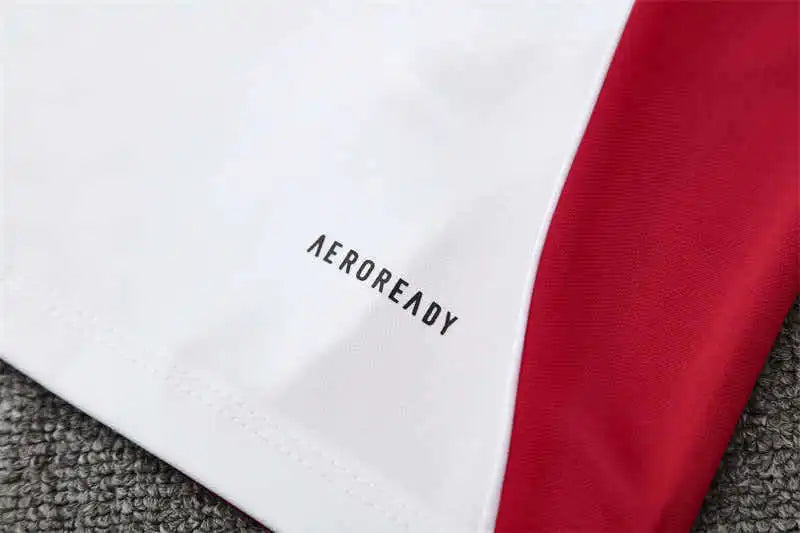 25-26 season Manchester United F.C. - Half zip training suit set