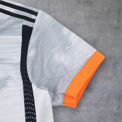 19-20 season Juventus F.C. Retrò Game Edition - Fan version