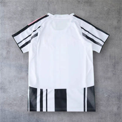 25 - 26 season Juventus F.C. home Women's Shirt