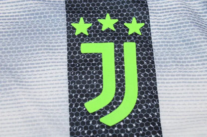 19-20 Juventus F.C. X PALACE Home version