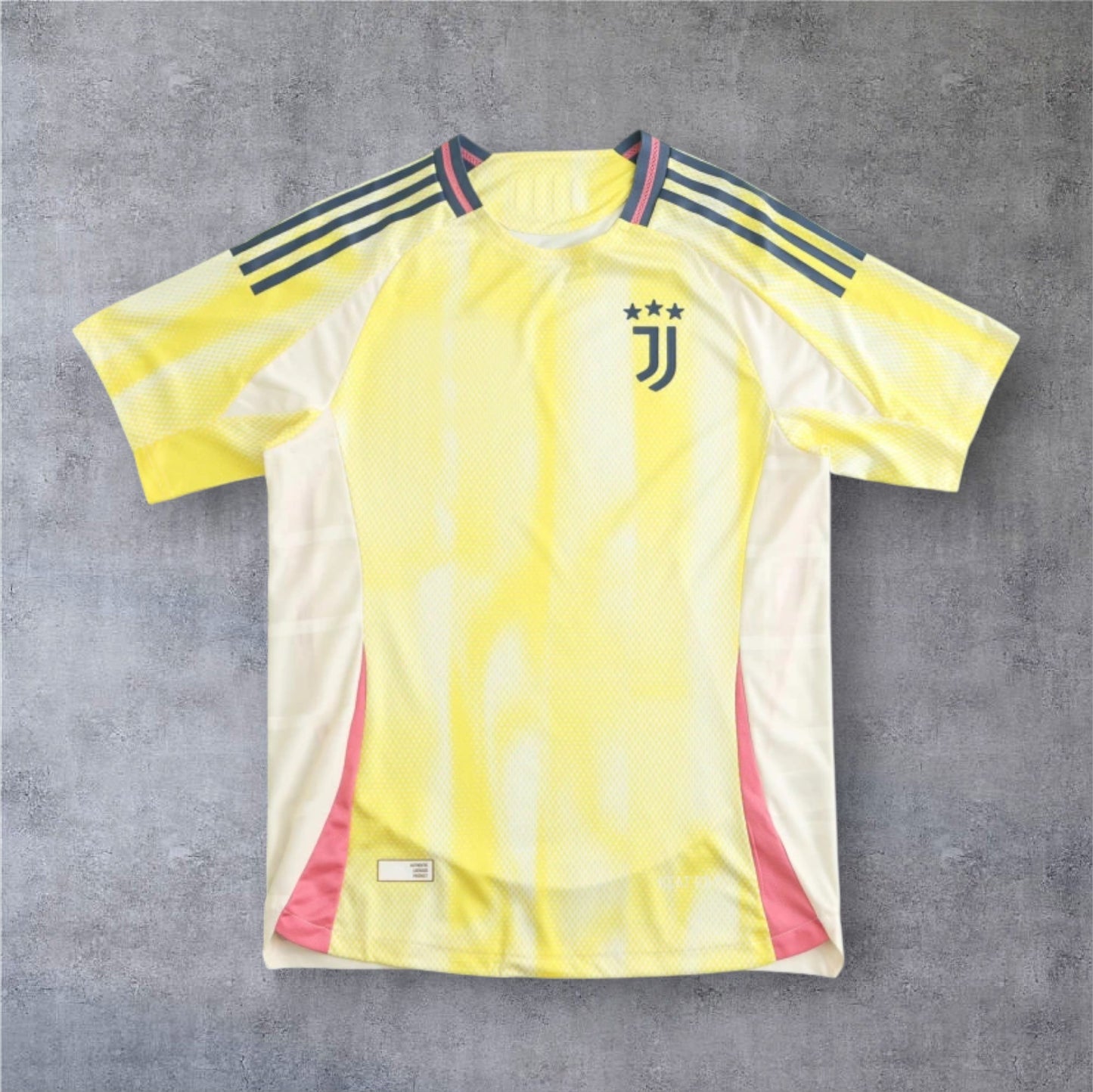 24-25 season Juventus away - Player version