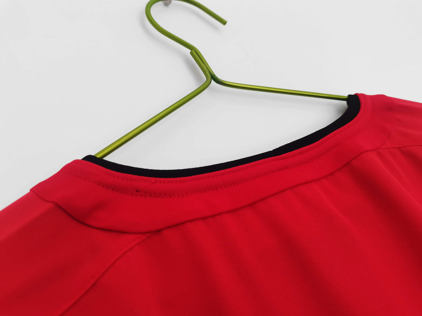 02-04 Manchester United Home Long sleeved Retro - Fan version