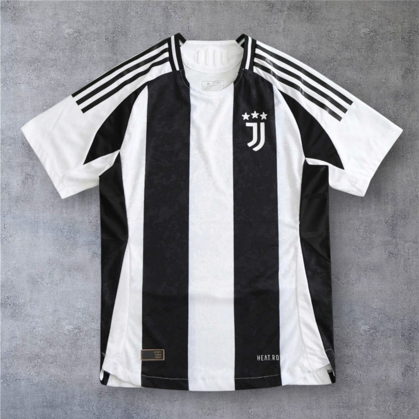 24-25 season Juventus home - Player version