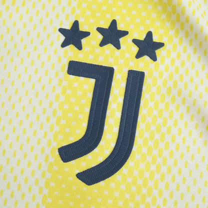 24-25 season Juventus away - Player version