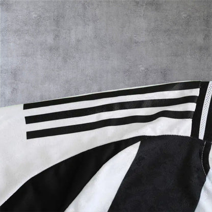 24-25 season Juventus home - Player version