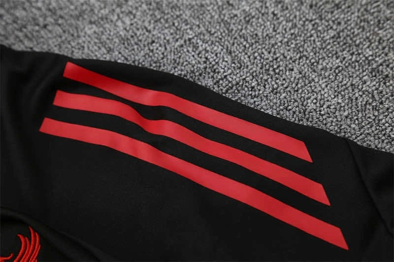 25-26 season Liverpool F.C. Half zip training suit - set