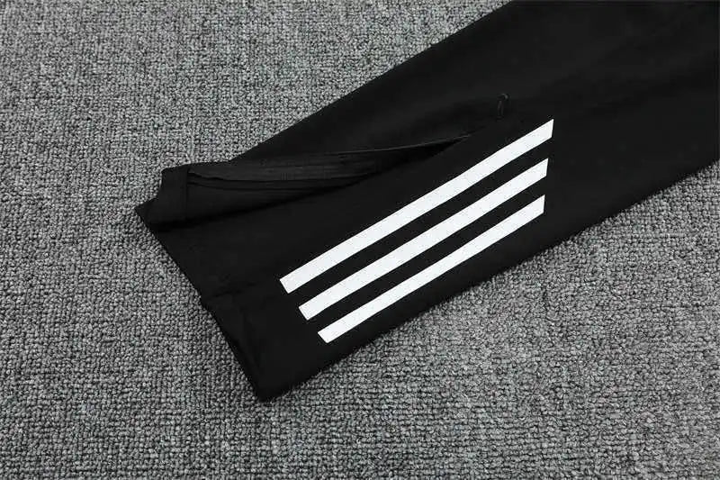 25-26 season Manchester United F.C. - Half zip training suit set