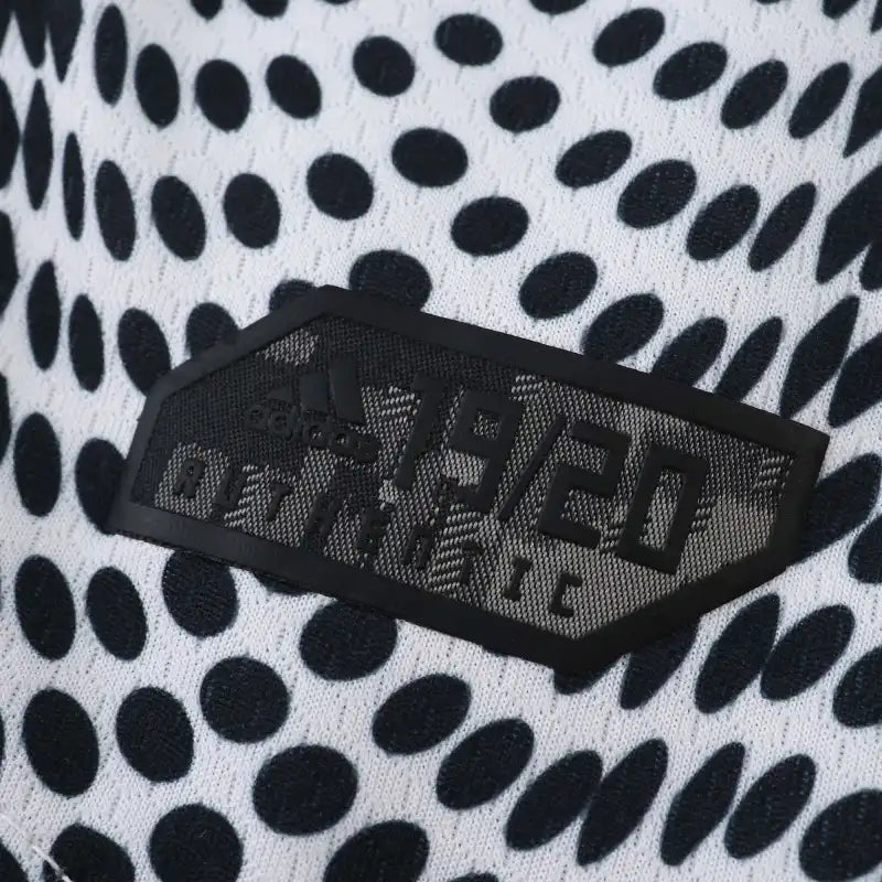 19-20 season Juventus F.C. Retrò Game Edition - Fan version