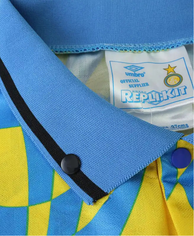 92-94 season F.C. Internazionale Milano third Retrò - Fan version