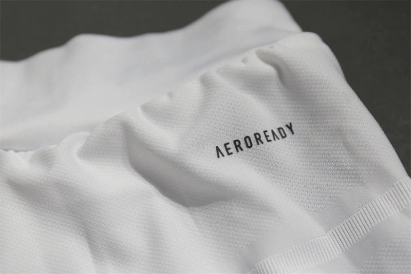 24-25 season Manchester United F.C. home - Player version short